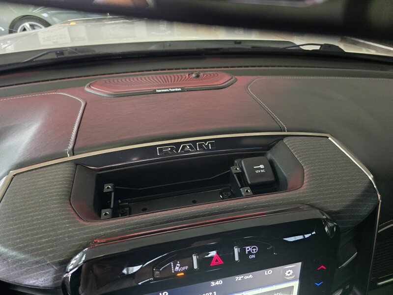 2019 RAM 1500 Limited 4dr CREW CAB 4X4/HEMI - Photo 12 - Hamilton, OH 45015