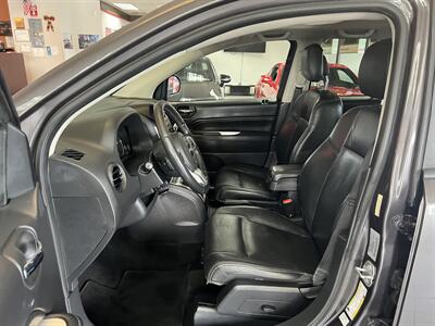 2017 Jeep Compass High Altitude 4DR SUV   - Photo 9 - Hamilton, OH 45015