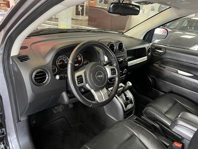 2017 Jeep Compass High Altitude 4DR SUV   - Photo 11 - Hamilton, OH 45015