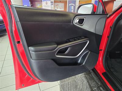 2024 Kia Soul LX - Photo 7 - Hamilton, OH 45015