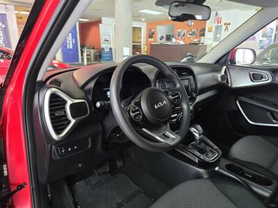 2024 Kia Soul LX - Photo 8 - Hamilton, OH 45015