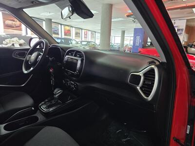 2024 Kia Soul LX - Photo 13 - Hamilton, OH 45015