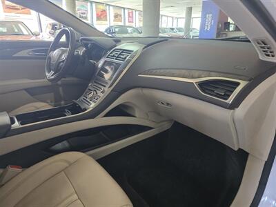 2017 Lincoln MKZ/Zephyr Reserve   - Photo 13 - Hamilton, OH 45015