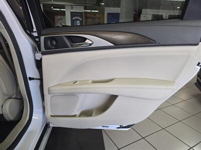 2017 Lincoln MKZ/Zephyr Reserve   - Photo 15 - Hamilton, OH 45015
