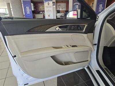 2017 Lincoln MKZ/Zephyr Reserve   - Photo 7 - Hamilton, OH 45015