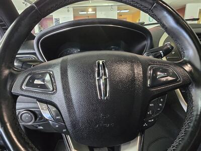 2017 Lincoln MKC SELECT  4DR SUV   - Photo 24 - Hamilton, OH 45015