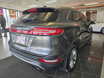 2017 Lincoln MKC SELECT  4DR SUV   - Photo 5 - Hamilton, OH 45015