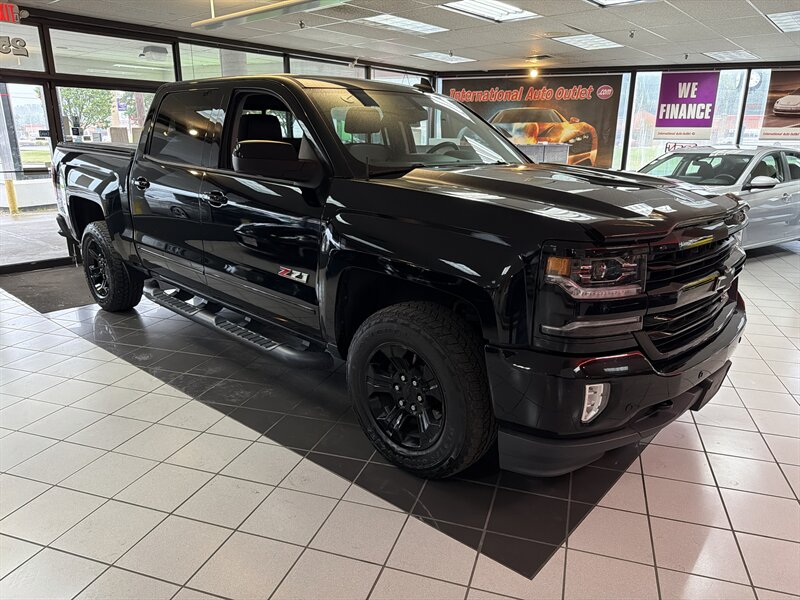 2018 Chevrolet Silverado 1500 LTZ - Photo 4 - Hamilton, OH 45015