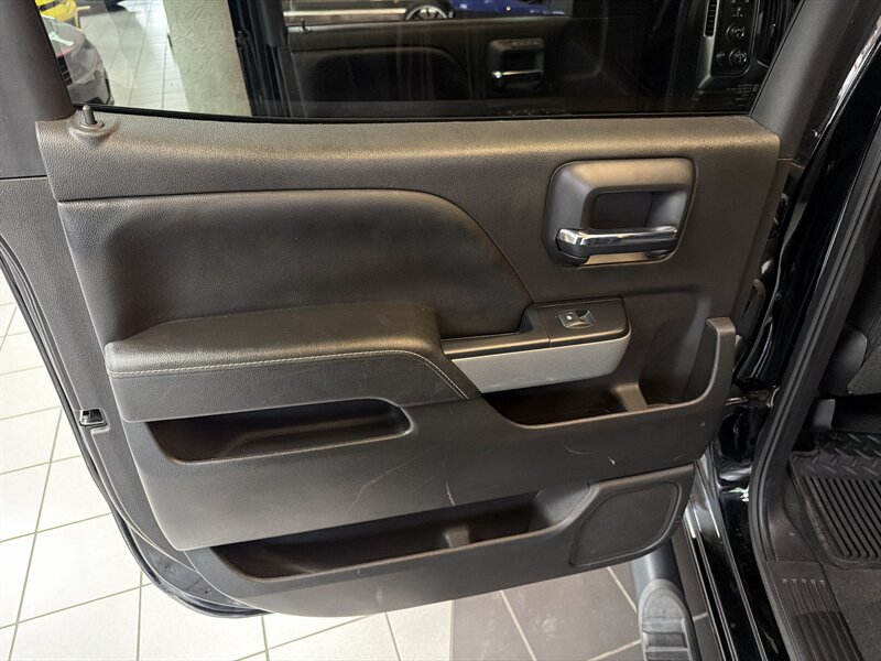 2018 Chevrolet Silverado 1500 LTZ - Photo 21 - Hamilton, OH 45015