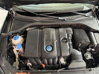 2012 Volkswagen Passat S 4DR SEDAN/5SPEED - Photo 34 - Hamilton, OH 45015