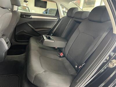 2012 Volkswagen Passat S 4DR SEDAN/5SPEED - Photo 20 - Hamilton, OH 45015