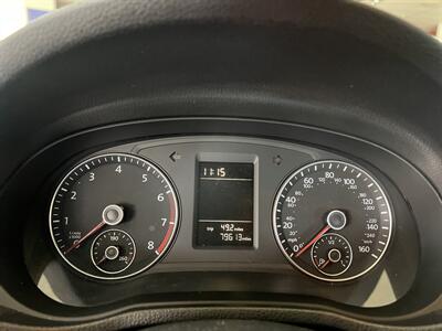 2012 Volkswagen Passat S 4DR SEDAN/5SPEED - Photo 12 - Hamilton, OH 45015