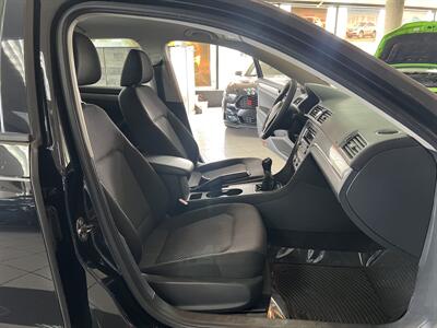 2012 Volkswagen Passat S 4DR SEDAN/5SPEED - Photo 27 - Hamilton, OH 45015