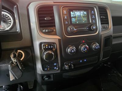 2018 RAM 1500 Express 4DR QUAD CAB 4X4 - Photo 23 - Hamilton, OH 45015
