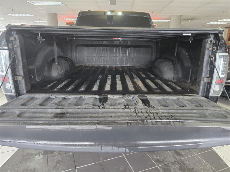 2018 RAM 1500 Express 4DR QUAD CAB 4X4 - Photo 35 - Hamilton, OH 45015