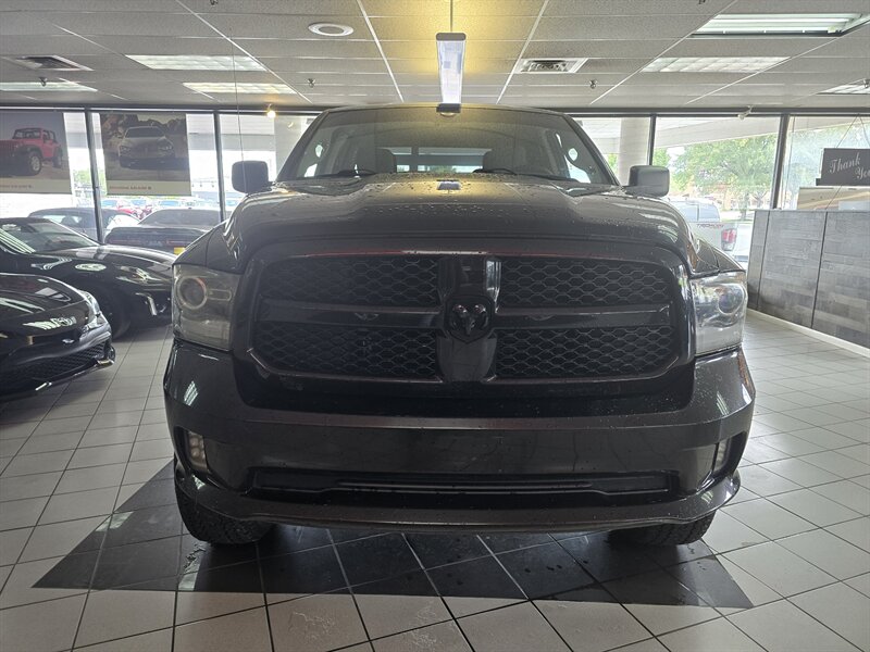 2018 RAM 1500 Express 4DR QUAD CAB 4X4 - Photo 3 - Hamilton, OH 45015