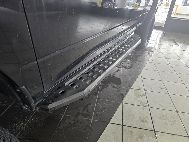 2018 RAM 1500 Express 4DR QUAD CAB 4X4 - Photo 29 - Hamilton, OH 45015