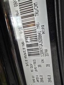 2018 RAM 1500 Express 4DR QUAD CAB 4X4 - Photo 39 - Hamilton, OH 45015