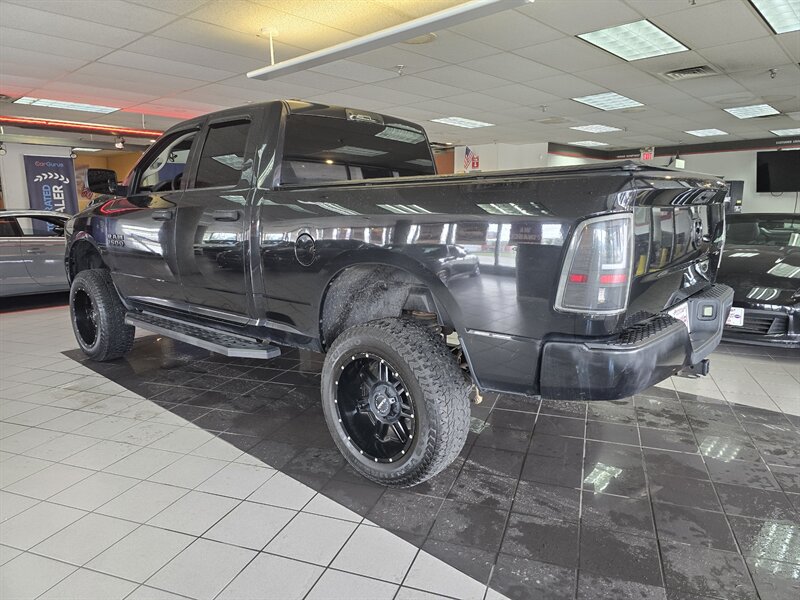 2018 RAM 1500 Express 4DR QUAD CAB 4X4 - Photo 6 - Hamilton, OH 45015