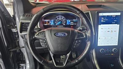2021 Ford Edge ST-Line   - Photo 15 - Hamilton, OH 45015