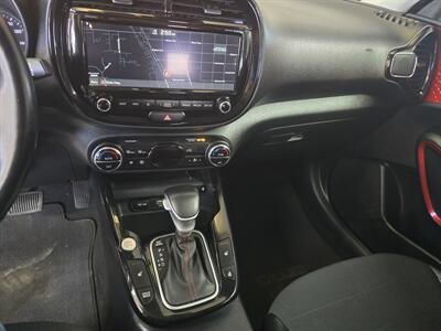2022 Kia Soul Turbo 4DR CROSSOVER   - Photo 24 - Hamilton, OH 45015