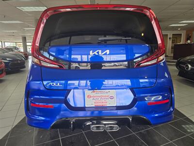 2022 Kia Soul Turbo 4DR CROSSOVER   - Photo 5 - Hamilton, OH 45015