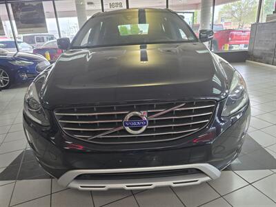 2017 Volvo XC60 T5 Dynamic   - Photo 2 - Hamilton, OH 45015