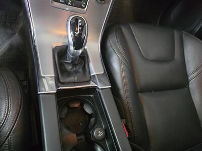2017 Volvo XC60 T5 Dynamic   - Photo 33 - Hamilton, OH 45015