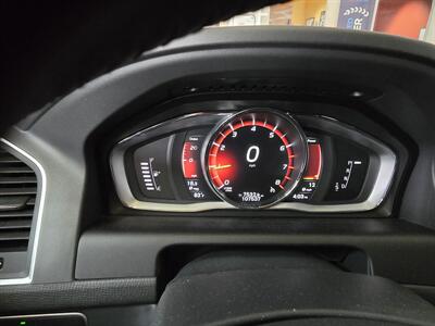 2017 Volvo XC60 T5 Dynamic   - Photo 26 - Hamilton, OH 45015