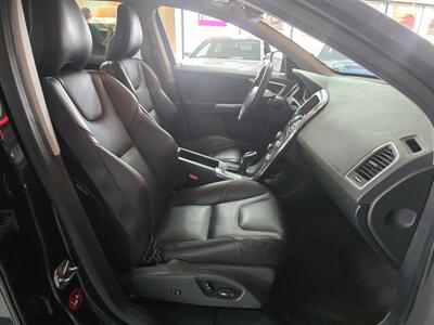 2017 Volvo XC60 T5 Dynamic   - Photo 13 - Hamilton, OH 45015