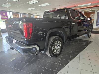2025 GMC Sierra 1500 SLT - Photo 3 - Hamilton, OH 45015