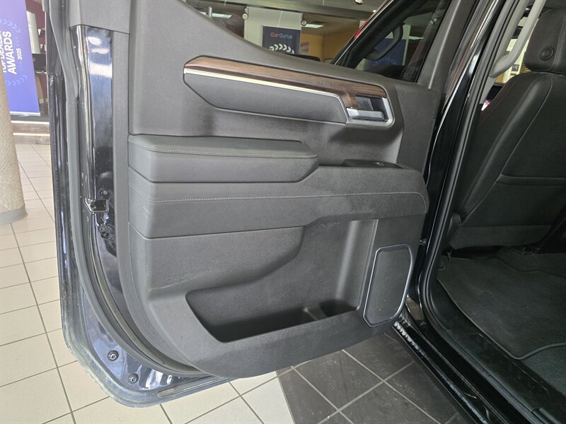 2025 GMC Sierra 1500 SLT - Photo 15 - Hamilton, OH 45015