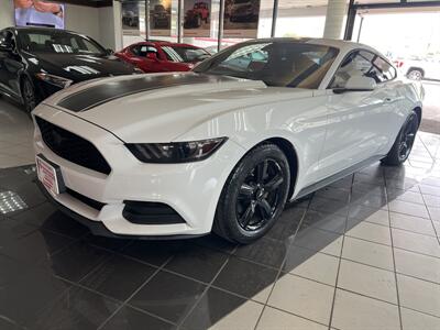 2017 Ford Mustang V6 2DR COUPE   - Photo 1 - Hamilton, OH 45015