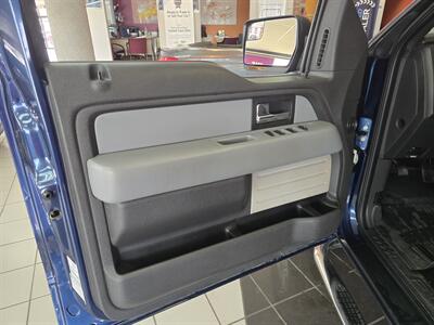 2014 Ford F-150 XLT SUPER CREW 4X4   - Photo 6 - Hamilton, OH 45015