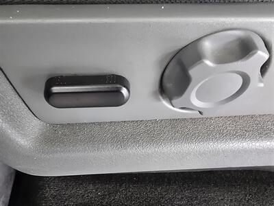 2014 Ford F-150 XLT SUPER CREW 4X4   - Photo 16 - Hamilton, OH 45015