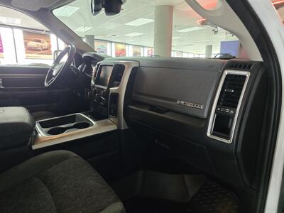 2017 RAM 1500 Big Horn/CREW CAB/HEMI/4X4   - Photo 14 - Hamilton, OH 45015