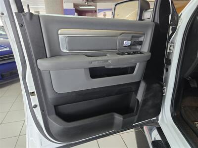 2017 RAM 1500 Big Horn/CREW CAB/HEMI/4X4   - Photo 8 - Hamilton, OH 45015