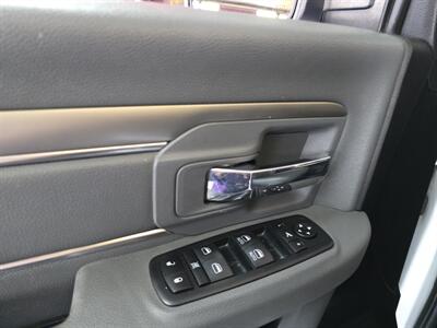 2017 RAM 1500 Big Horn/CREW CAB/HEMI/4X4   - Photo 19 - Hamilton, OH 45015