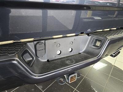 2017 RAM 1500 Express-CREW CAB-4X4-HEMI   - Photo 20 - Hamilton, OH 45015