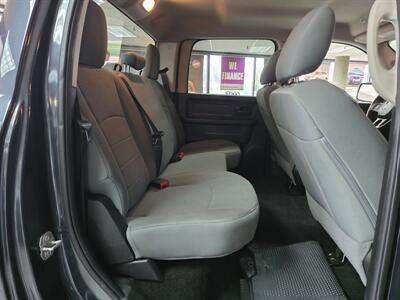 2017 RAM 1500 Express-CREW CAB-4X4-HEMI   - Photo 12 - Hamilton, OH 45015