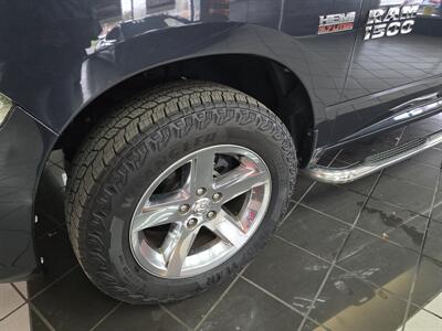 2017 RAM 1500 Express-CREW CAB-4X4-HEMI   - Photo 23 - Hamilton, OH 45015