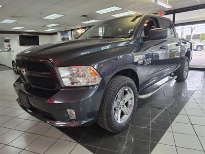2017 RAM 1500 Express-CREW CAB-4X4-HEMI   - Photo 1 - Hamilton, OH 45015