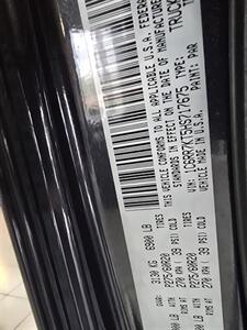 2017 RAM 1500 Express-CREW CAB-4X4-HEMI   - Photo 26 - Hamilton, OH 45015