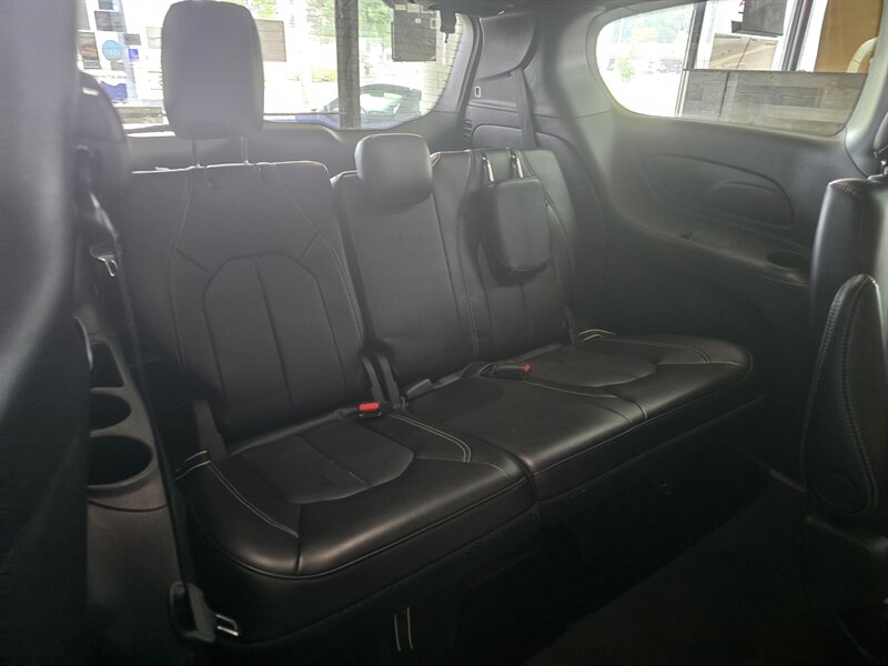 2025 Chrysler Pacifica Select 4DR MINI-VAN - Photo 16 - Hamilton, OH 45015