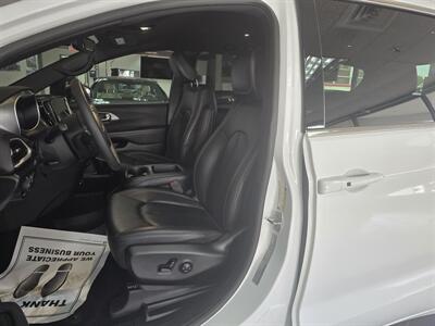 2025 Chrysler Pacifica Select 4DR MINI-VAN - Photo 9 - Hamilton, OH 45015