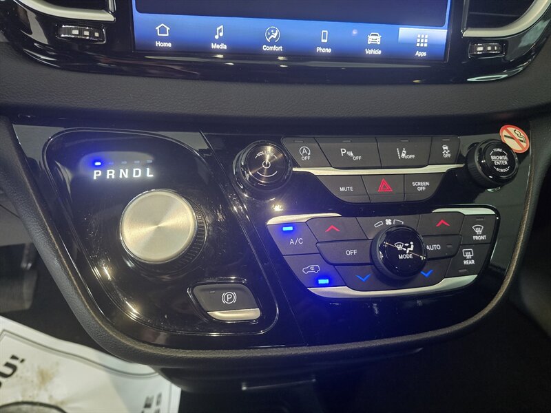 2025 Chrysler Pacifica Select 4DR MINI-VAN - Photo 27 - Hamilton, OH 45015