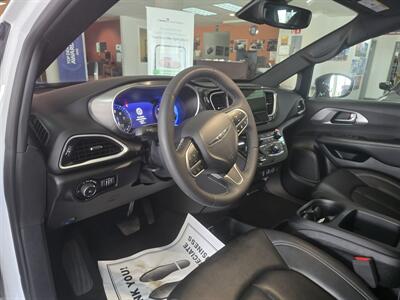2025 Chrysler Pacifica Select 4DR MINI-VAN - Photo 8 - Hamilton, OH 45015