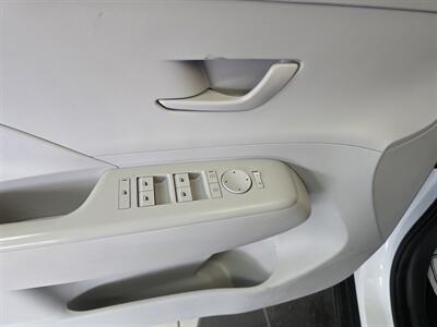 2024 Hyundai KONA SEL 4DR SUV AWD   - Photo 17 - Hamilton, OH 45015