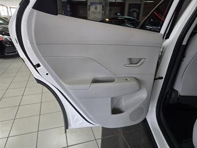 2024 Hyundai KONA SEL 4DR SUV AWD   - Photo 10 - Hamilton, OH 45015