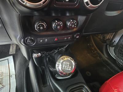 2014 Jeep Wrangler UNLIMITED RUBICON 4DR SUV 4X4   - Photo 21 - Hamilton, OH 45015